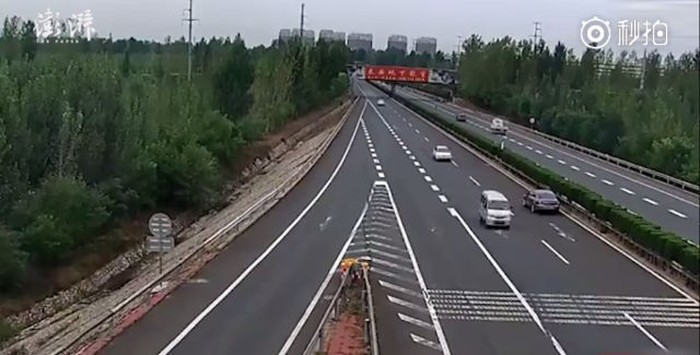 Nyasar karena GPS, Wanita Ini Lawan Arus di Tol