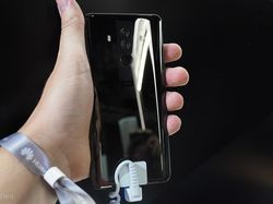 Pantaskah Ponsel Android Ini Dijual Rp 22 Juta?