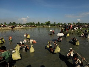 Kapal Pengungsi Rohingya Tenggelam Dekat Bangladesh, 4 Orang Tewas