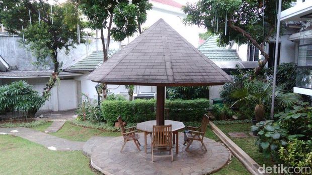 Mengintip Asrinya Belakang Rumah Dinas Gubernur Anies