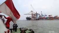 Pemerintah menargetkan Pelabuhan Tanjung Priok, Jakarta, menjadi pelabuhan transhipment terbesar di kawasan Asia.