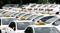Menurut catatan Organda DKI Jakarta, dari 32 perusahaan taksi yang ada, saat ini hanya tersisa 4 perusahaan taksi, antara lain Blue Bird, Express, Gamya, dan Taxiku.