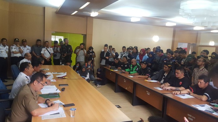 Kisruh Transportasi Online, Pemprov Jabar Minta Semua Pihak Sabar