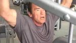Mau Sebugar Arnold Schwarzenneger? Tiru Dulu Olahraganya
