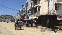 Sejumlah jalan yang dilalui Jokowi seperti Jalan Mahkamah, Jalan Nibung Raya dan Pasar Petisah. Jokowi saat itu melintas di ruas jalan tersebut pada Oktober 2017 dengan kondisi rusak parah.