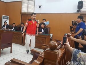 Jenazah Gatot Brajamusti Akan Dibawa ke Sukabumi