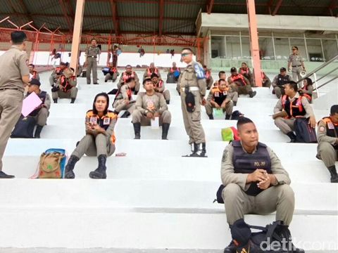 Ratusan Satpol PP Surabaya dievaluasi/