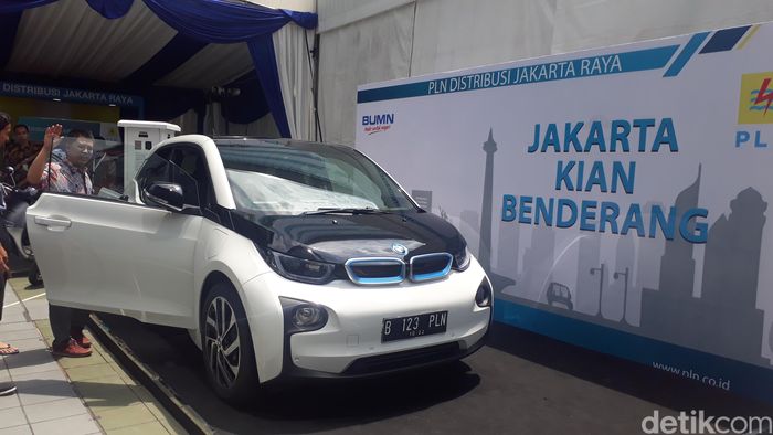 Salah satu contoh mobil listrik (Foto: Fadhly Fauzi Rachman/detikFinance) Salah satu contoh mobil listrik (Foto: Fadhly Fauzi Rachman/detikFinance)