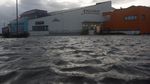 Foto: Amukan Badai Ophelia di Irlandia yang Tewaskan 3 Orang