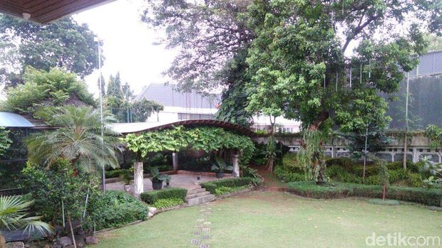 Mengintip Asrinya Belakang Rumah Dinas Gubernur Anies