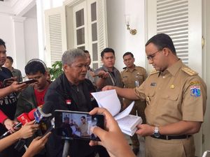 Anies-Sandi Sedang Kaji Tata Cara Pengaduan Warga ke Pemprov