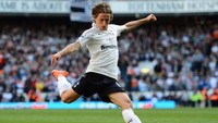Terakhir Tottenham Menang di Anfield... Modric Masih Main