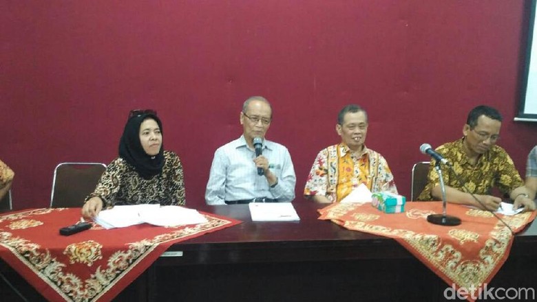 Elemen Sipil Yogya akan Gelar Bisikan dari Yogya untuk Jokowi-JK Elemen Sipil Yogya akan Gelar Bisikan dari Yogya untuk Jokowi-JK