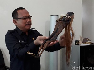 Ini Respons Risma Soal Penemuan Jenglot di Pantai Surabaya