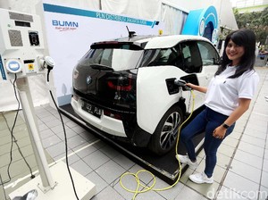 Mobil Hingga SPBU Listrik Mejeng di Pameran Teknologi PLN