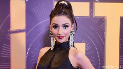 Atalarik Lihat Deh, Tsania Marwa Makin Menawan