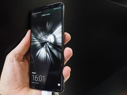 Pantaskah Ponsel Android Ini Dijual Rp 22 Juta?