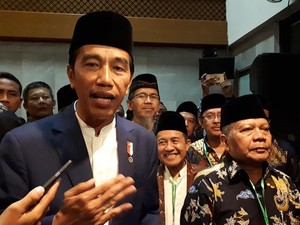 Di Bandung, Jokowi Curhat soal Dirinya yang Dituding PKI