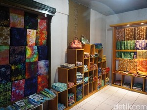 Ini Tempat Belanja Batik Khas Ternate