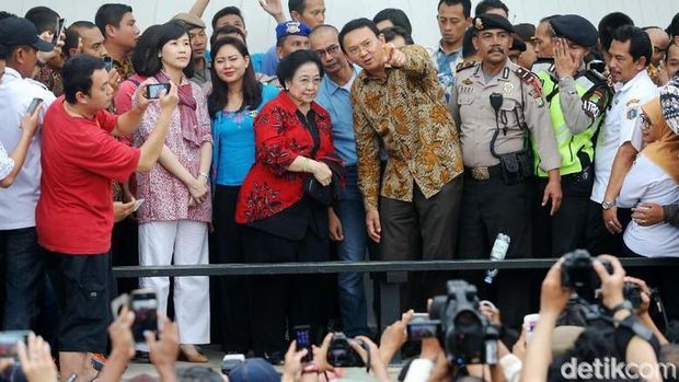 Ahok saat meresmikan RPTRA Kalijodo