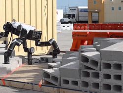 Robot Humanoid Penjelajah Angkasa