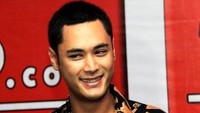 Apakah Aditya akan melangkahi sang kakak Panji Trihatmodjo untuk menikah? Foto: Instagram/keziatoemion