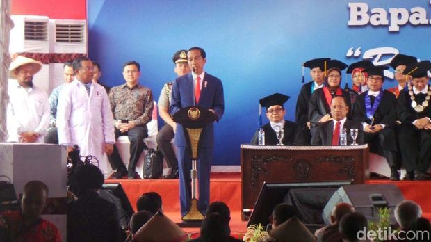 Songsong Era Digital, Jokowi Usul ada Jurusan Meme di Undip