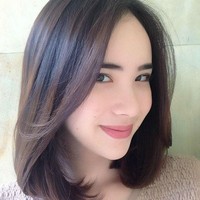 Pamela Bowie artis cantik yang sudah membintangi 10 FTV. Ia sering mendapat peran seorang gadis sakit atau menderita karena patah hati di FTV. Foto: Instagram