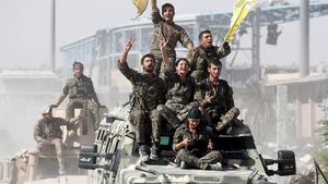 Sorak-sorai Petempur Sambut Kebebasan Raqqa dari ISIS