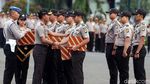 Kapolda Berikan Penghargaan dan Pecat Anggota Polisi