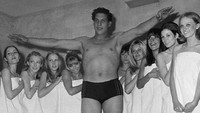 Andre the Giant adalah seorang pegulat dan aktor asal Perancis yang mengidap gigantisme. Dirinya meninggal di usia 46 tahun karena kegagalan jantung. (Foto: Instagram/morningforyou)