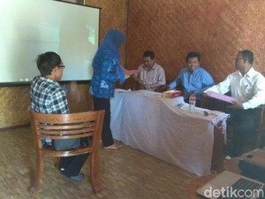 Panwaskab Banyuwangi Gelar Fit and Proper Test di Tempat Wisata