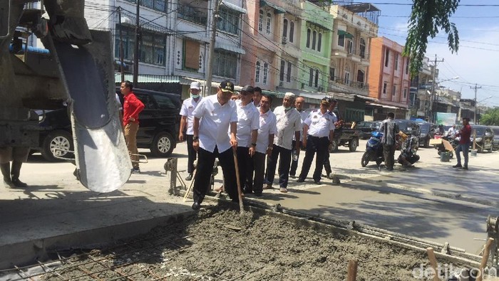 Dikritik Jokowi, Jalan Rusak di Medan Mulus Desember 2017