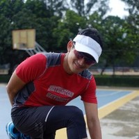 Sepatu dengan merek 910 edisi SandiUno tersebut merupakan hasil kolaborasi dengan Hartono, pengrajin sepatu binaan dalam program OK-OCE. Foto: Dok. Jakarta Berlari