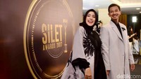 Tak ada interaksi diantara keduanya dan mereka pun enggan menjawab pertanyaan wartawan. Pool/Noel/detikFoto.