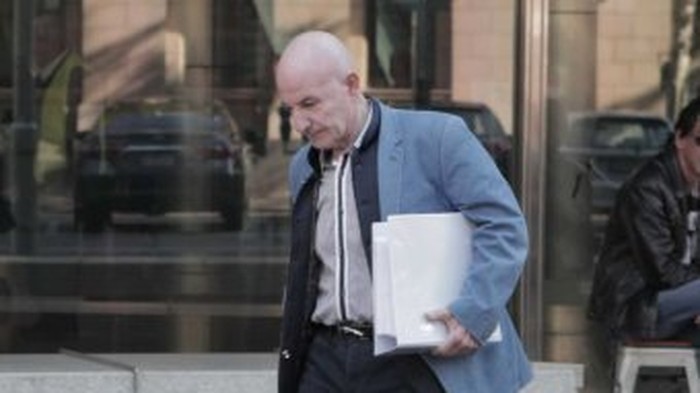 Gelapkan Dana Badan Amal Untuk Beli Rokok, Alkohol dan Pakaian Dalam