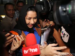 Pemeriksaan Lanjutan Bupati Rita