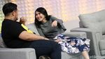 Cie...Ivan Gunawan Beri Cincin ke Ayu Ting Ting, Dilamar?