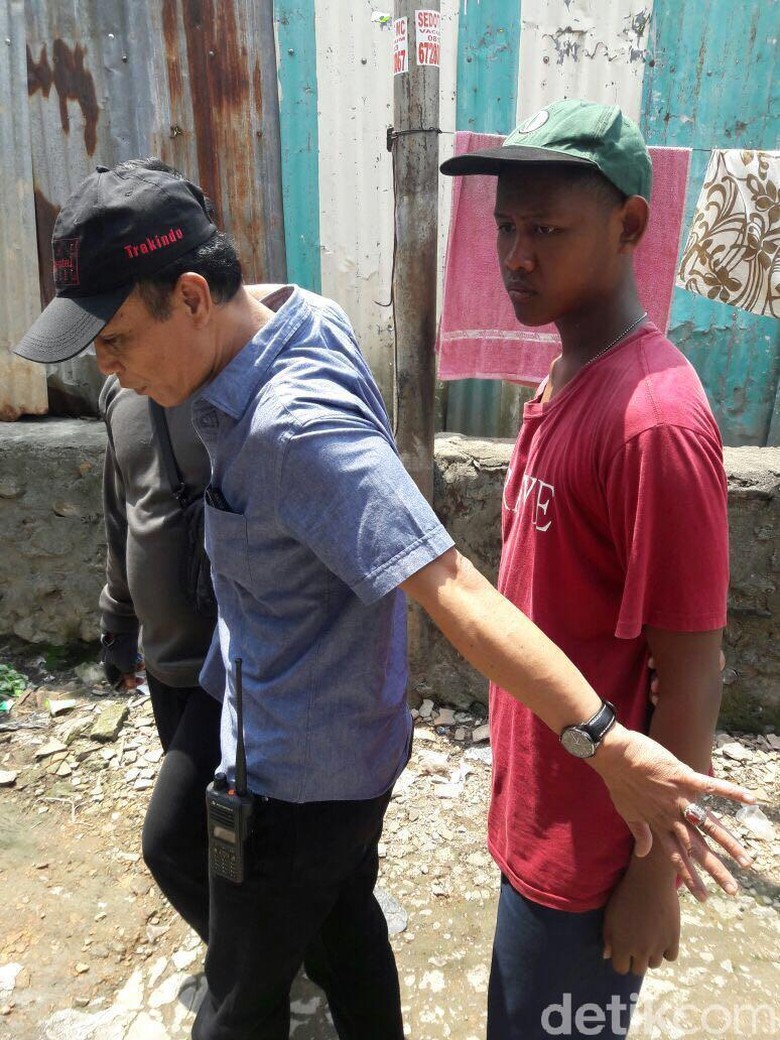 Aksi Sadis di Keramaian, Pelajar Jadi Korban Penusukan Salah Sasaran Aksi Sadis di Keramaian, Pelajar Jadi Korban Penusukan Salah Sasaran