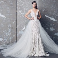 Perpaduan bahan renda dan tullu seperti gaun Romona Keveza berikut juga bisa membuat Anda tampil seperti princess. (Foto: Instagram)