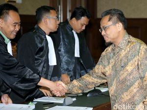 Hakim Tolak Eksepsi Auditor BPK Rochmadi, Sidang Dilanjutkan
