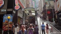 Hong Kong pun menempati peringkat 9 kota teraman di dunia tahun ini. Bagaimana tidak aman, Hong Kong memiliki banyak CCTV di setiap sudutnya (Johanes Randy/detikTravel)