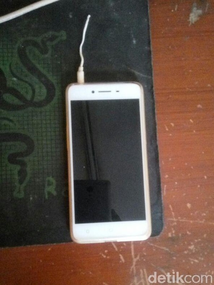 Tabrak Portal Saat Kabur, Penjambret di Ciputat Ditangkap