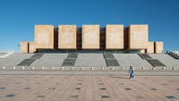Perusahaan Swiss Herzog & de Meuron dan seniman China Ai Weiwei telah mengundang 100 arsitek dari 27 negara untuk merancang Ordos (Raphael Olivier/CNN Style)