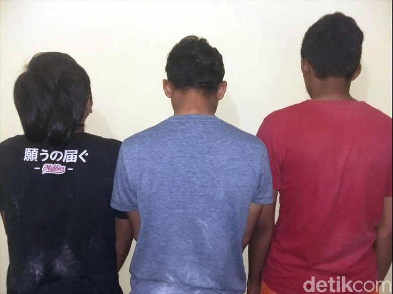 Gara-gara Tas, Pencuri Penguat Sinyal BTS di Sukabumi Diciduk Gara-gara Tas, Pencuri Penguat Sinyal BTS di Sukabumi Diciduk