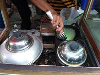 Lembut Manis Kue Ape Khas Betawi yang Masih Digemari