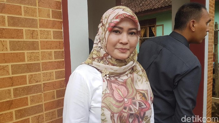 Irna Narulita Bupati Pandeglang Irna Narulita