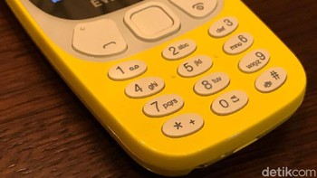 Fitur yang dimiliki Bluetooth A2DP, MP3, MP4, 3GP, FM radio, Video recording, torch light. (Foto: detikINET/Adi Fida Rahman)