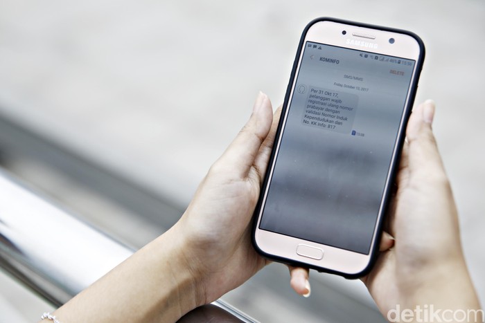 Ilustrasi registrasi SIM Card