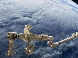 Robot Humanoid Penjelajah Angkasa